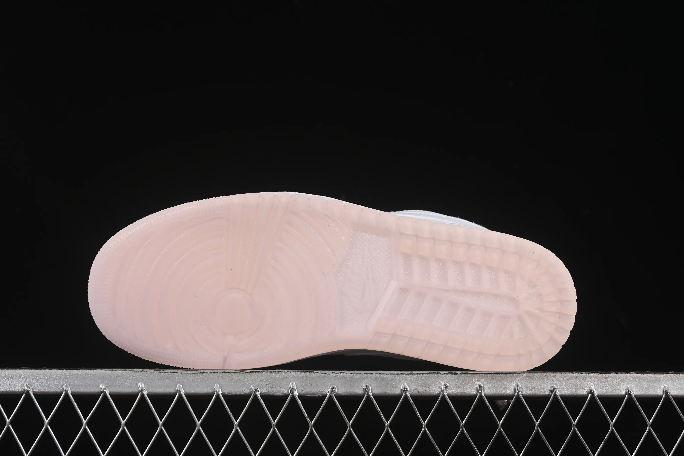 All categories Air Jordan Jordan series basketball shoes Air Jordan 1 Low G version pure original Air Jordan 1 Low "Year of the Snake 2025" AJ1 Joe 1 off-white fantasy pearlescent low-top cultural basketball shoes HF4080-001